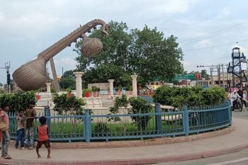 ವಾರಣಾಸಿ, ಕಾಶಿ, ಅಯೋಧ್ಯೆ, ತ್ರಿವೇಣಿ ಸಂಗಮ, ಗಯಾ,